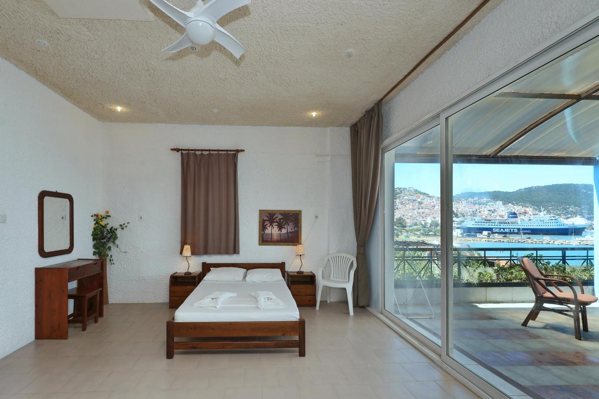 Mamma Mia Hotel Bandar Skopelos Luaran gambar